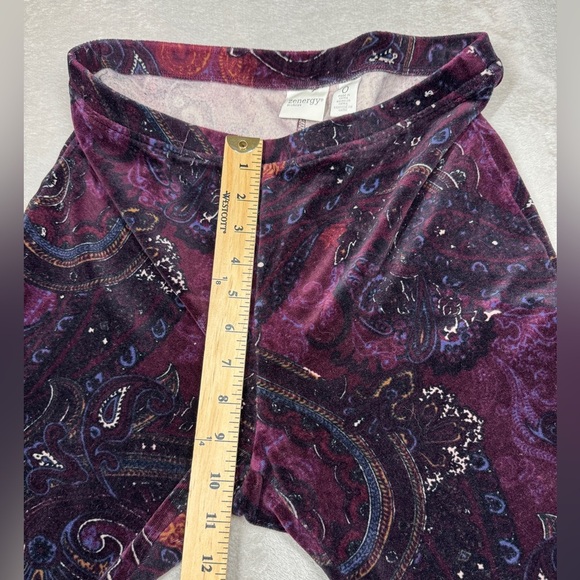 Chico’s Zenergy Velour Velvet Paisley Printed Boho Pull On Purple Pants 0 (US S) - Picture 8 of 16